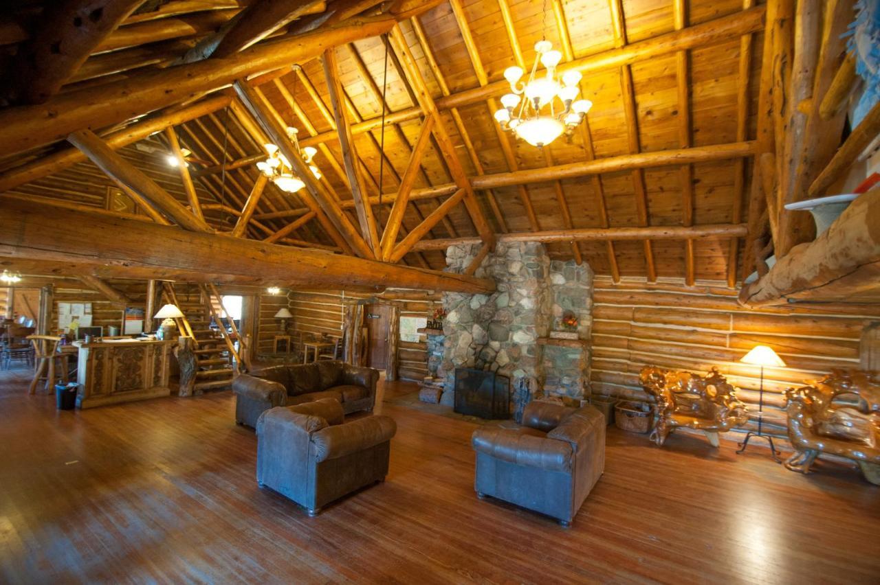 Centennial Snowy Mountain Lodge מראה חיצוני תמונה
