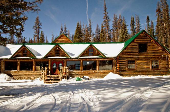 Centennial Snowy Mountain Lodge מראה חיצוני תמונה