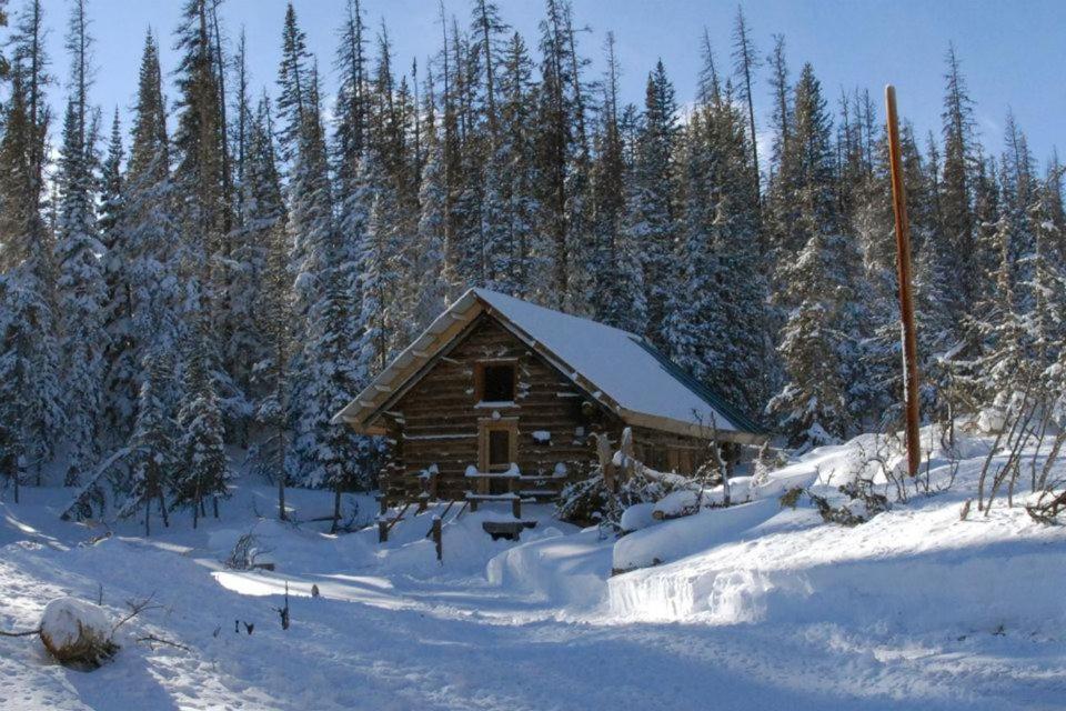 Centennial Snowy Mountain Lodge מראה חיצוני תמונה